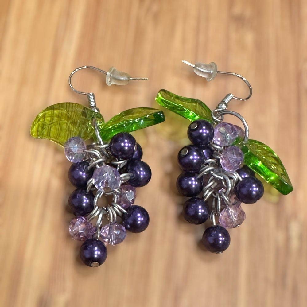 Vintage Grape Cluster Dangle Earrings 1.9" Green Glass Leaf Purple Acrylic Beads